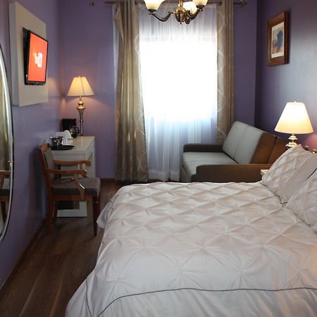 Zarzarosa Hotel Boutique เกเรตาโร ภายนอก รูปภาพ