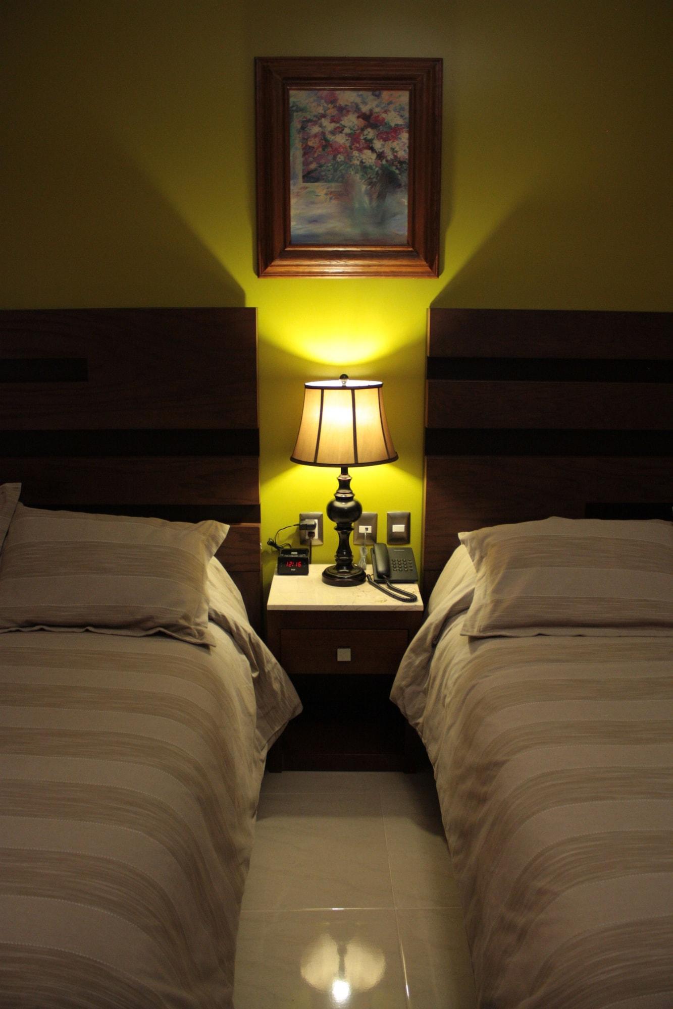 Zarzarosa Hotel Boutique เกเรตาโร ภายนอก รูปภาพ