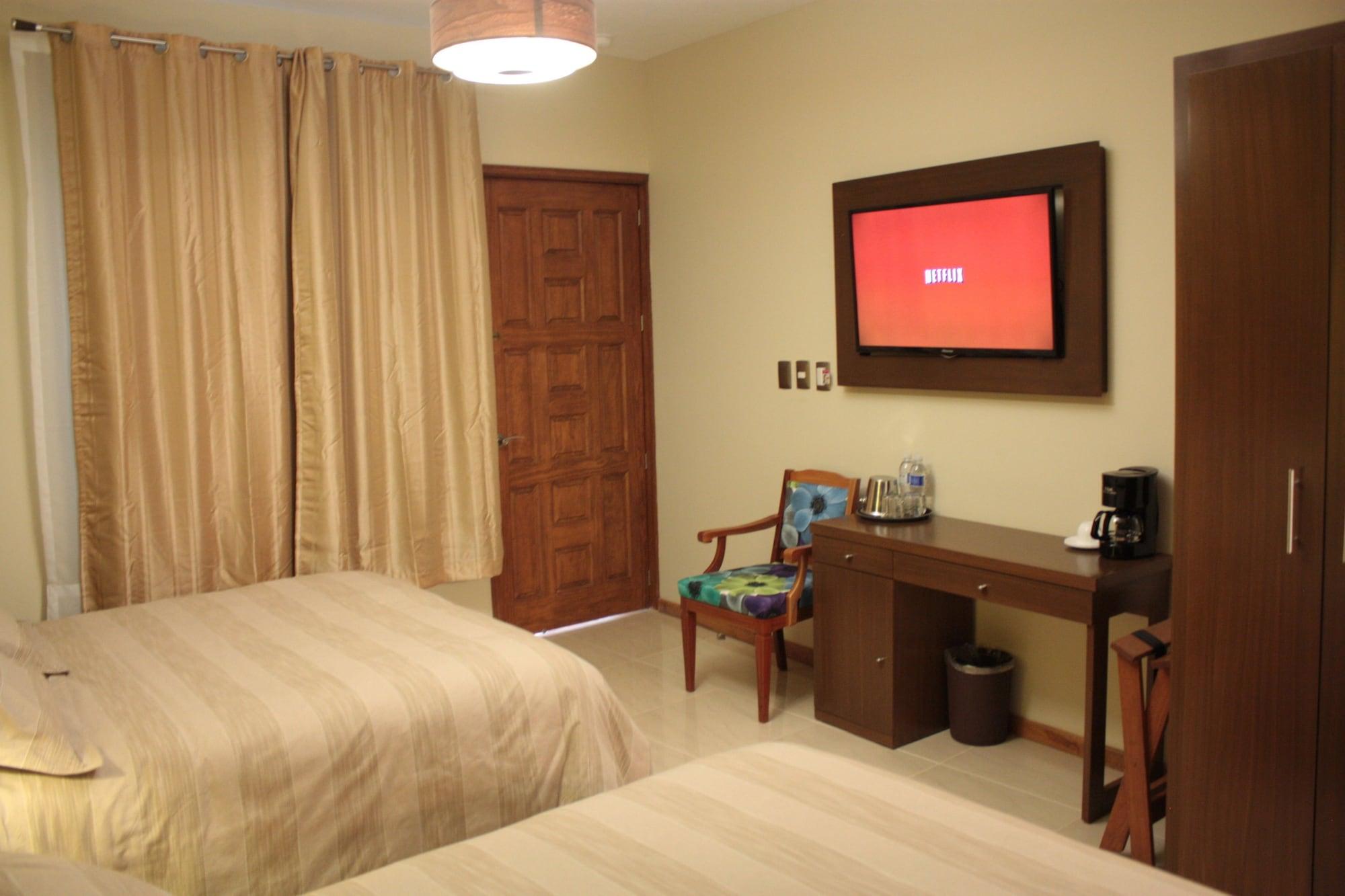 Zarzarosa Hotel Boutique เกเรตาโร ภายนอก รูปภาพ
