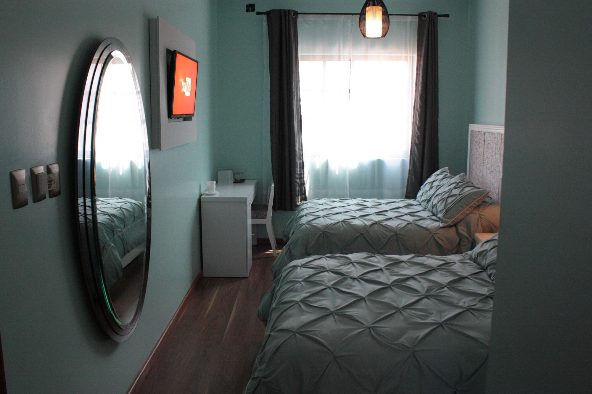 Zarzarosa Hotel Boutique เกเรตาโร ภายนอก รูปภาพ