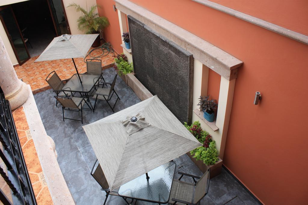Zarzarosa Hotel Boutique เกเรตาโร ภายนอก รูปภาพ