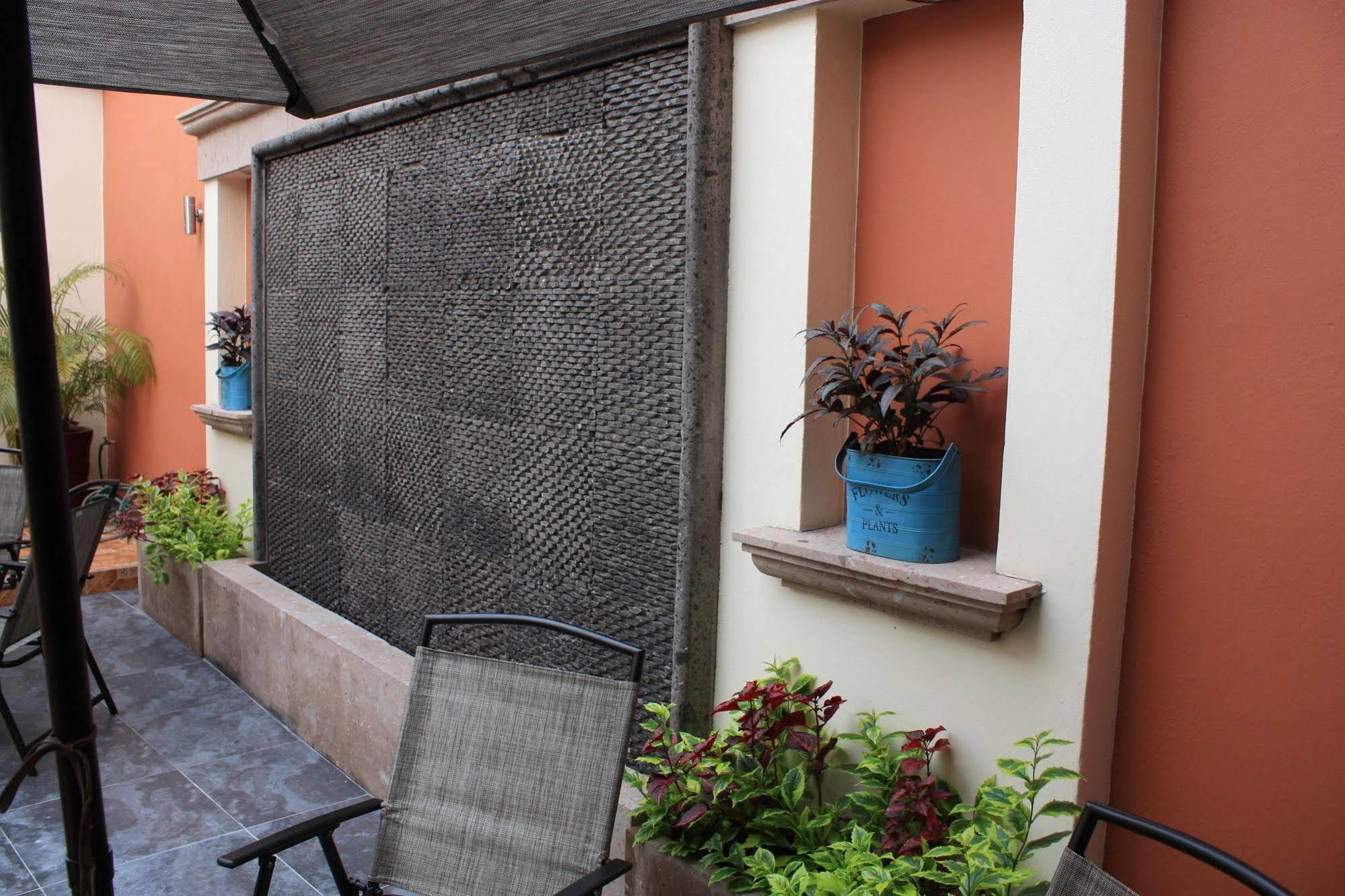 Zarzarosa Hotel Boutique เกเรตาโร ภายนอก รูปภาพ